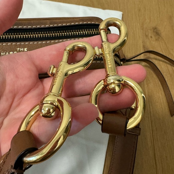 Marc Jacobs The Softshot 21 Suede Camera Bag - Picture 6 of 16